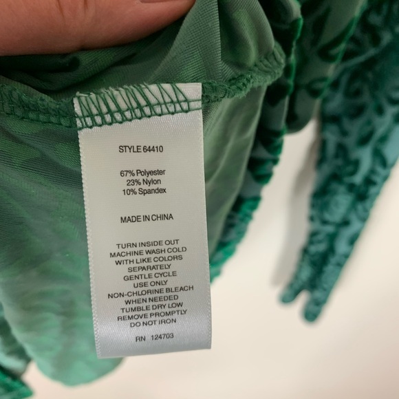 Women's Hannah Green Floral Velvet Burnout Long Sleeve Top Size S Whimsigoth - Picture 4 of 4